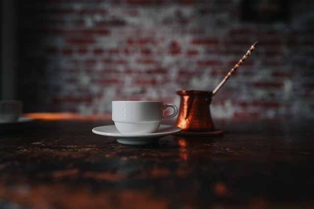 KAHVEYEBEKLİYORUZ
